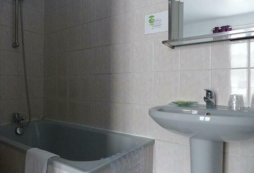 Отель La Belle Etoile