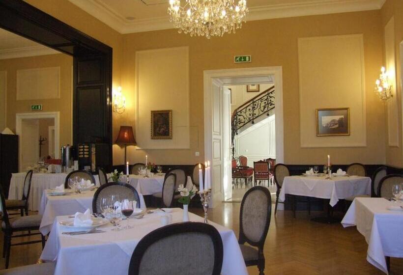 בית מלון כפרי La Contessa Castle