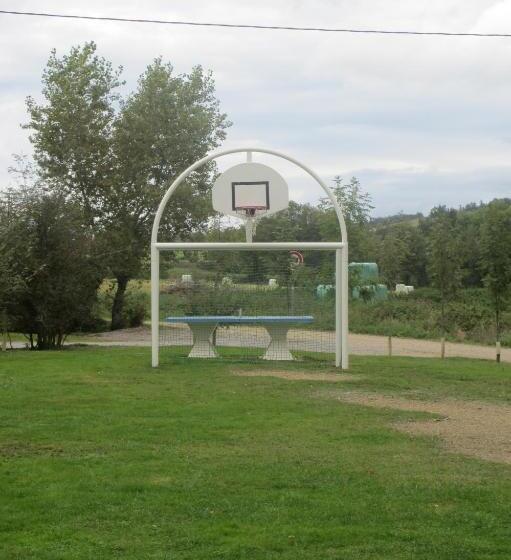 فندق Hôtel Restaurant La Crèche Et Sa Piscine Intérieure   Logis Hôtels