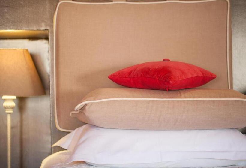 Отель La Prévôté   Hôtel Particulier & Restaurant