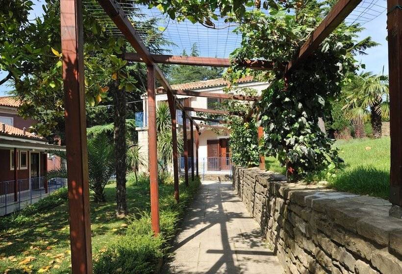 هتل Laguna  Terme Krka