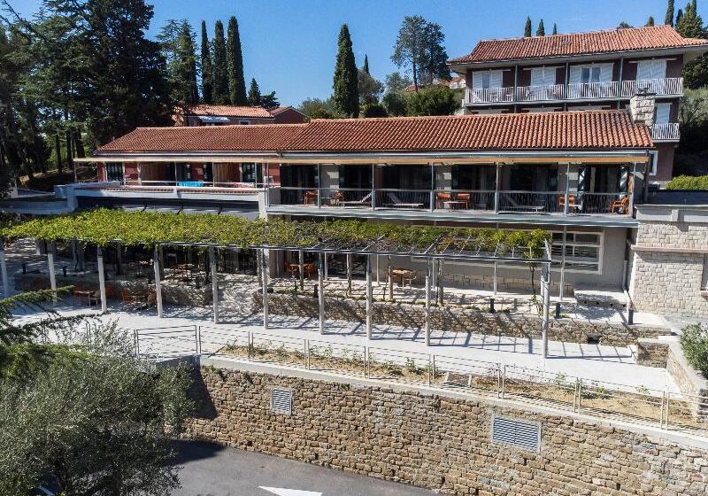 هتل Laguna  Terme Krka