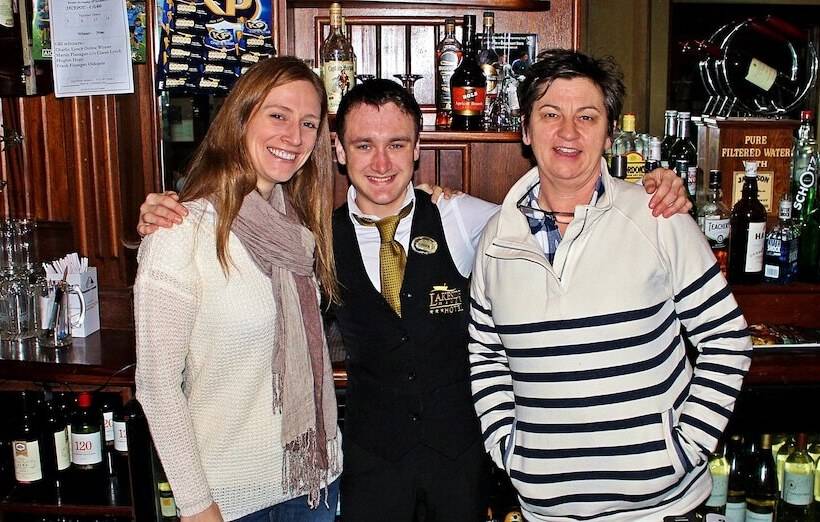 בית מלון כפרי Lakeside Manor