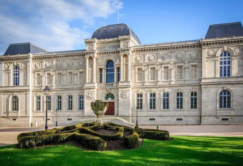 בית מלון כפרי Le Barriol