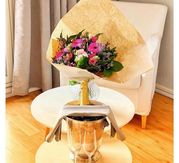 Отель Le Bon Port