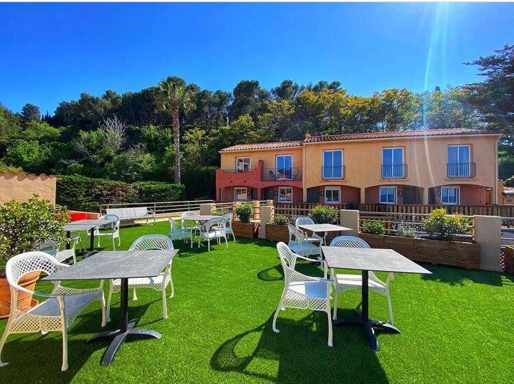 Отель Le Bon Port