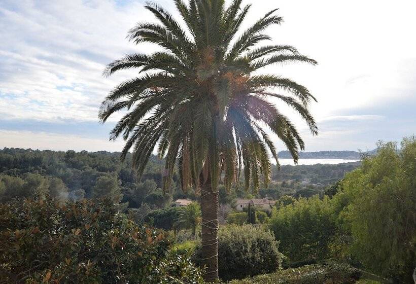 호텔 Le Château De Mei Lese