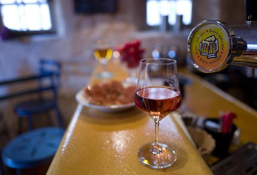 ホテル Le Crillon