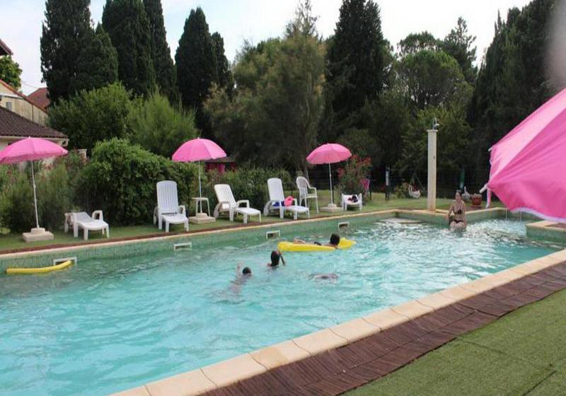 בית מלון כפרי Le Mas De La Roseraie