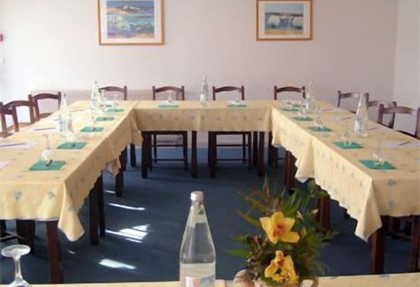 فندق Le Relais De La Vallee