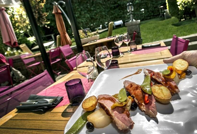 Отель Le Rocher Blanc