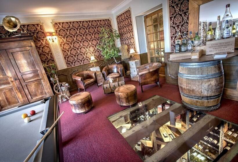 Отель Le Rocher Blanc