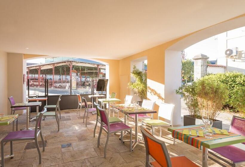 호텔 Le Réverbère   La Cuisinerie   L Hôtellerie