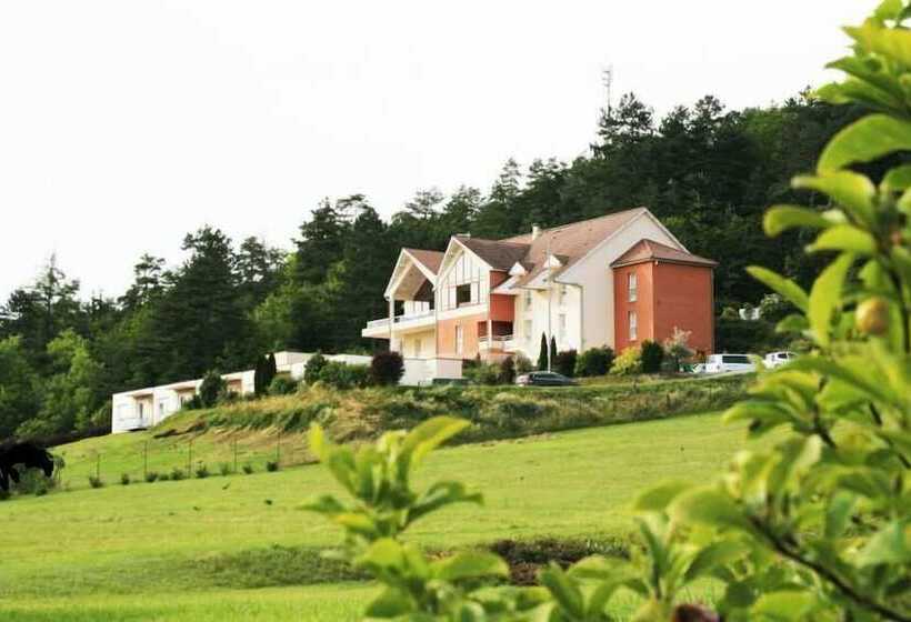 בית מלון כפרי Les Demoiselles