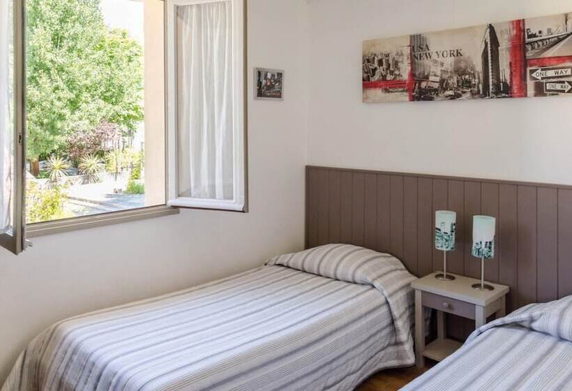 Logis Hotels   Hôtel Et Restaurant L Océana