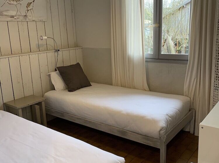 Logis Hotels   Hôtel Et Restaurant L Océana