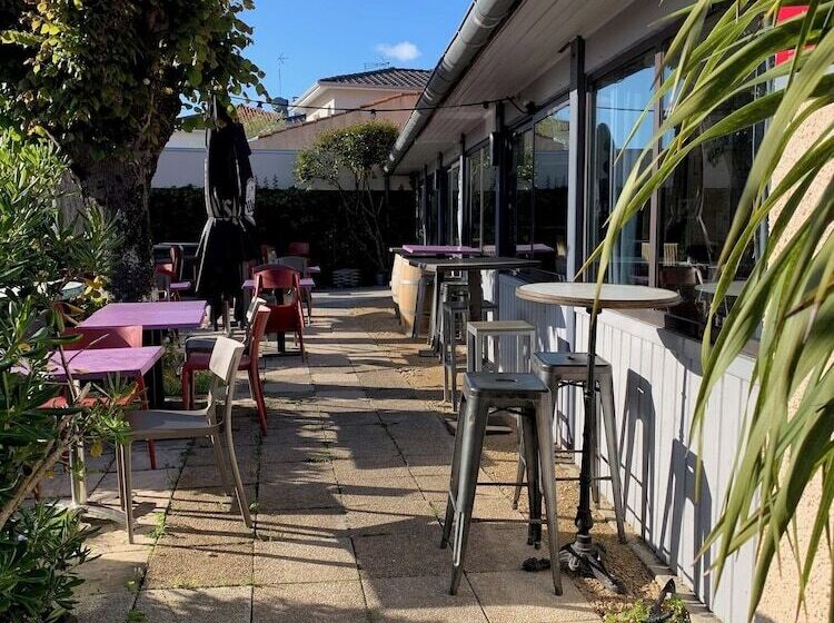 Logis Hotels   Hôtel Et Restaurant L Océana