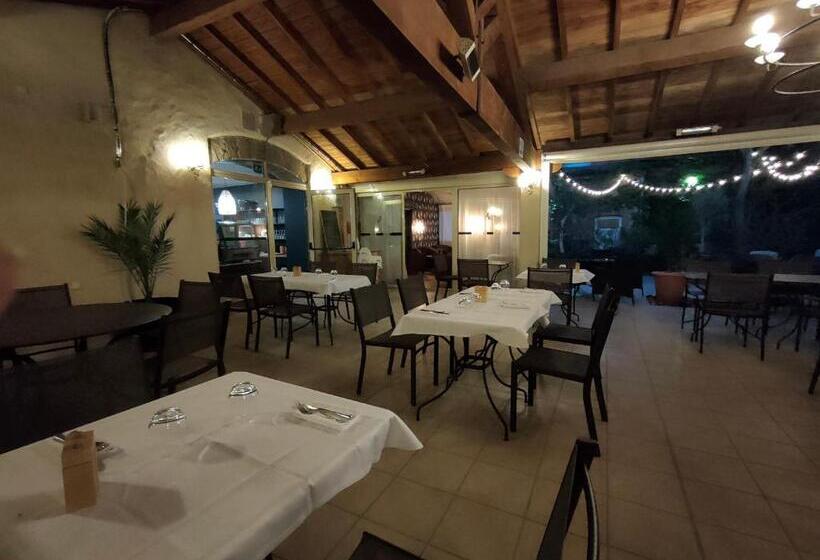 בית מלון כפרי L Art Des Mets By Côté Jardin