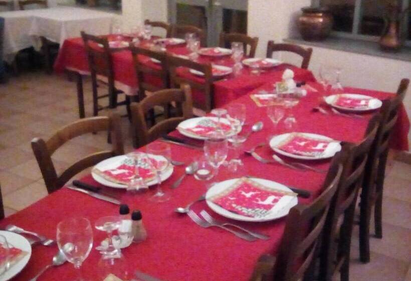 בית מלון כפרי Auberge De L Omois