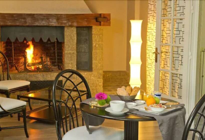 בית מלון כפרי Logis Hôtel Et Spa Chez Camillou