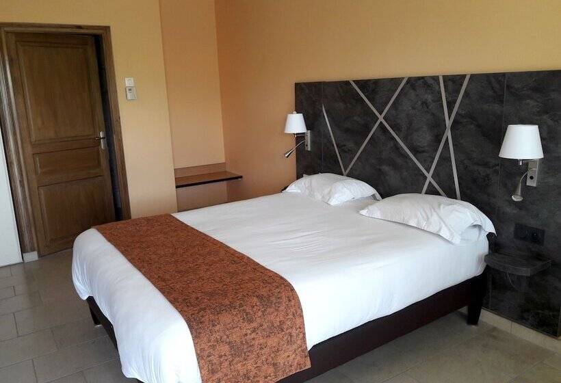 호텔 Logis Des Sources