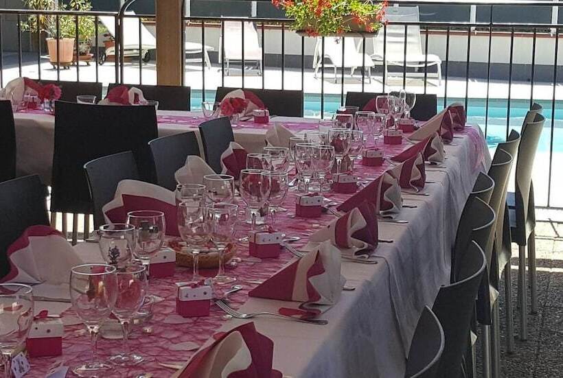 בית מלון כפרי Logis Hôtel Restaurant Cruzel