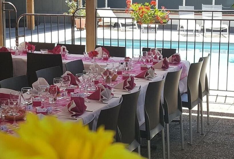 בית מלון כפרי Logis Hôtel Restaurant Cruzel