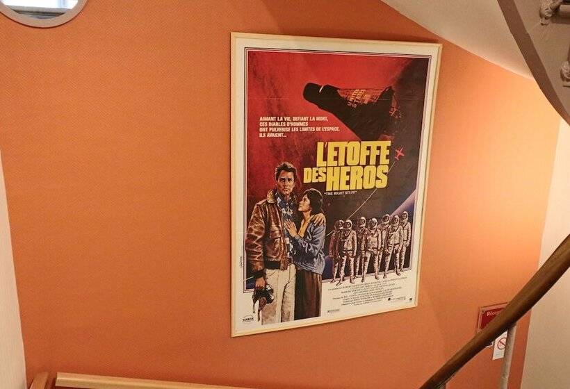 Отель Logis Hôtel Des Oliviers