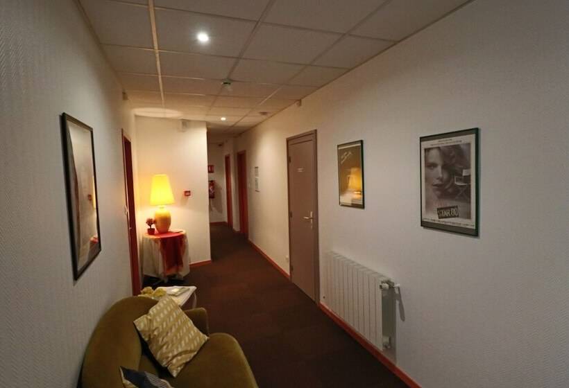 Отель Logis Hôtel Des Oliviers