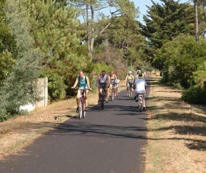 فندق Logis Hôtel Emeraude Des Bois