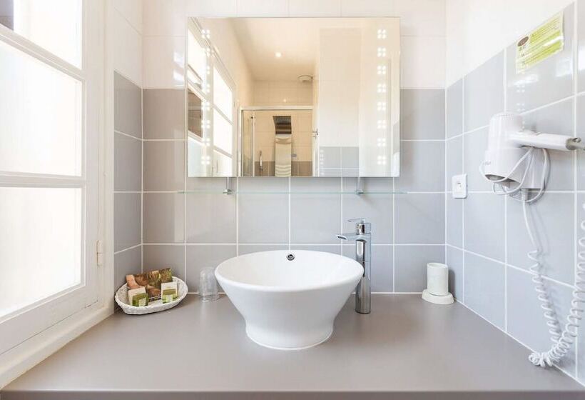 فندق Logis Hôtel Emeraude Des Bois