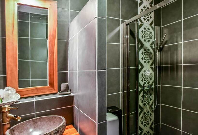 فندق Logis Hôtel Emeraude Des Bois