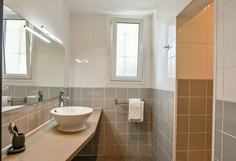 فندق Logis Hôtel Emeraude Des Bois