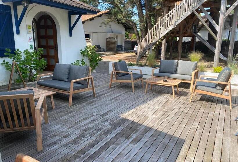 فندق Logis Hôtel Emeraude Des Bois