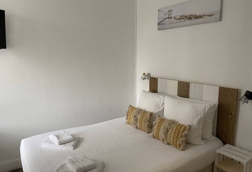 فندق Logis Hôtel Emeraude Des Bois