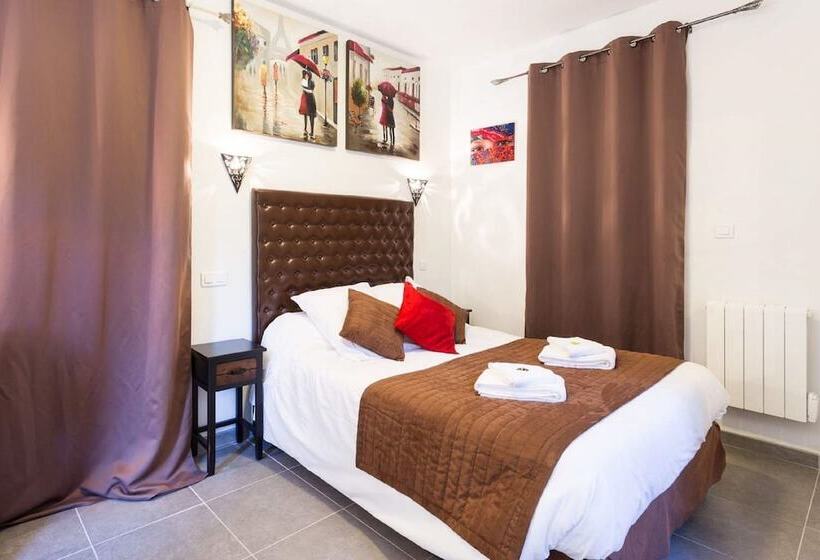 فندق Logis Hôtel Emeraude Des Bois