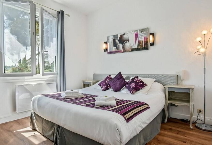 فندق Logis Hôtel Emeraude Des Bois