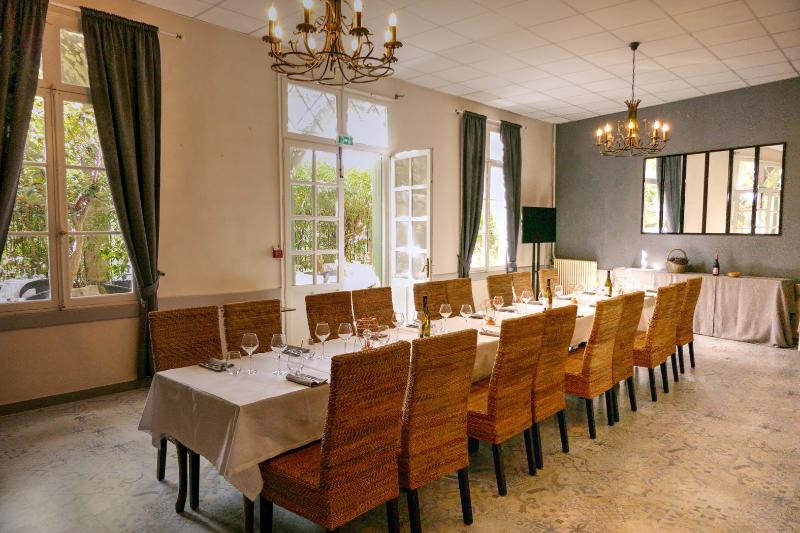 ホテル Logis Hôtel Restaurant De Provence