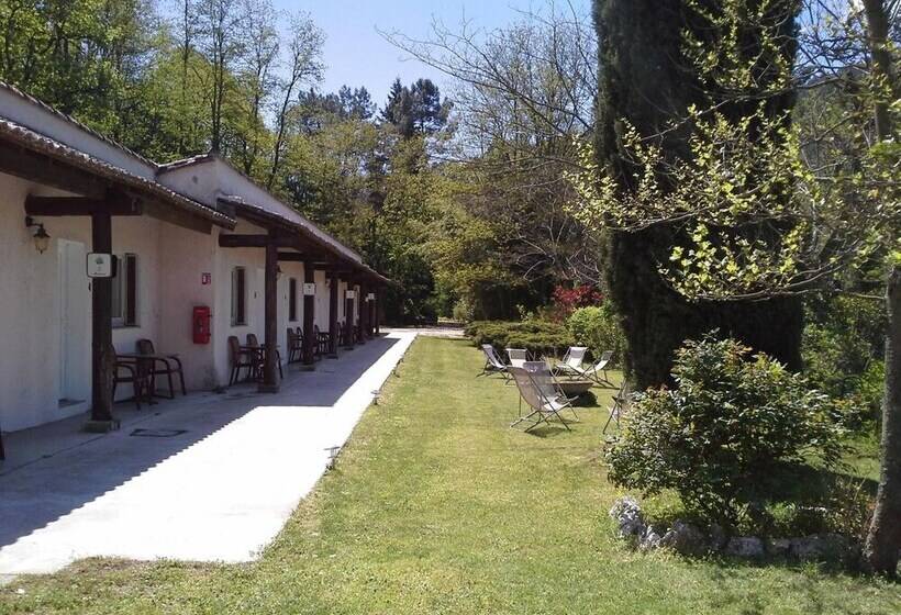 Logis Hotel Restaurant La Corniche Des Cevennes