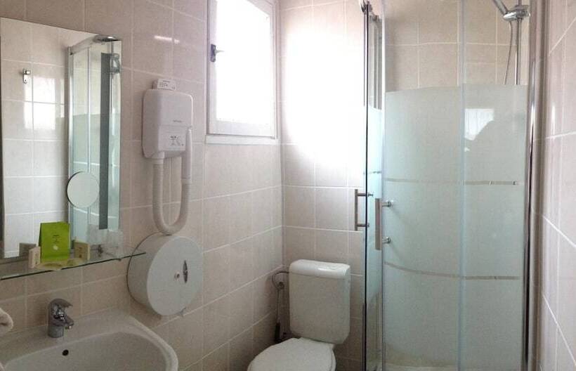 酒店 Logis Hôtel Restaurant Les Charmettes