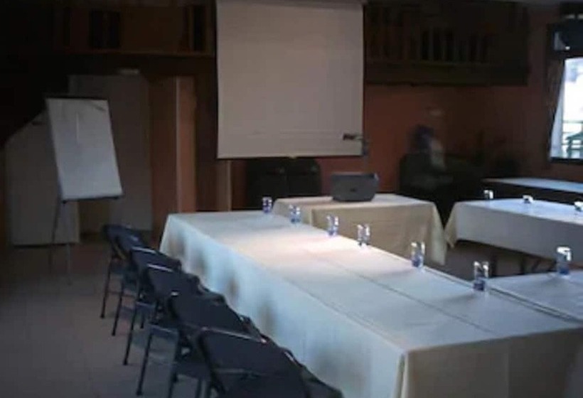 בית מלון כפרי Logis   Hôtel & Restaurant Moulin Des Forges