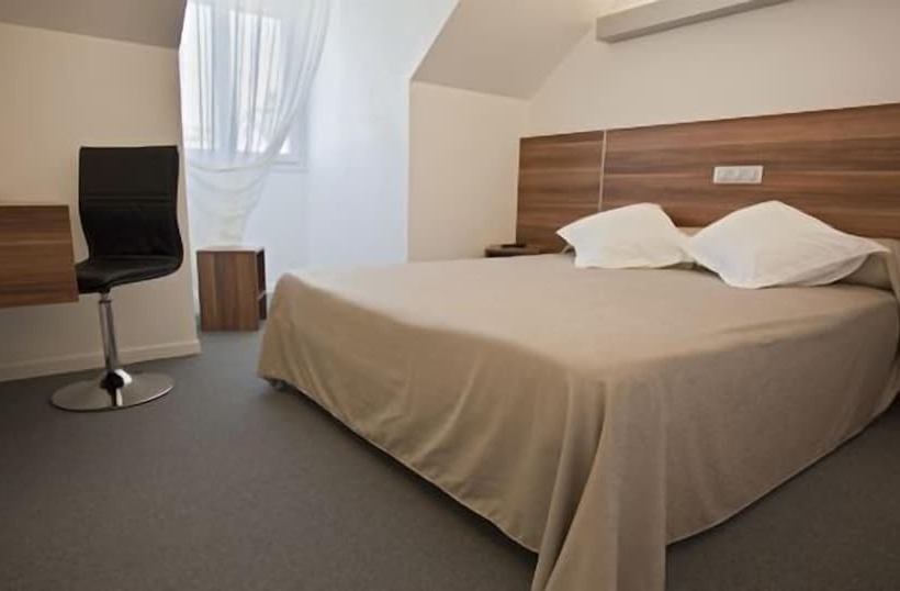 호텔 Logis Hôtel Restaurant L Europe