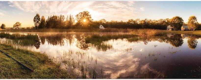 בית מלון כפרי Madigan Wine Country Cottages