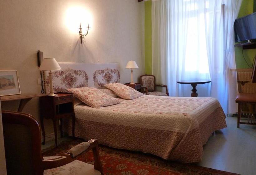 Отель Le Mont Royal