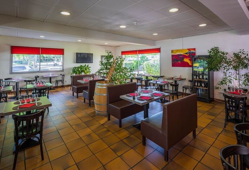 Logis Hotel Noemys Brive   Restaurant Le Teinchurier