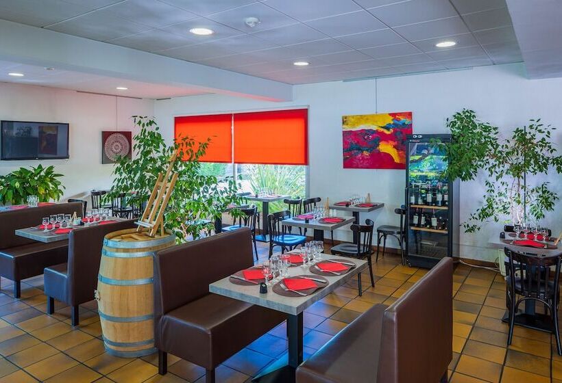 Logis Hotel Noemys Brive   Restaurant Le Teinchurier