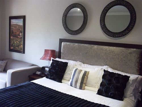 호텔 Nomndeni Celokuhle