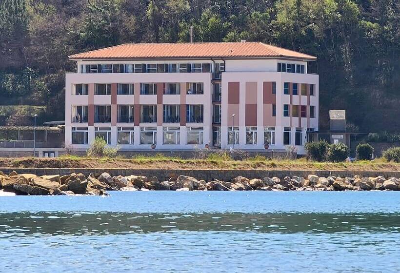 هتل Oleander  Oleander Resort