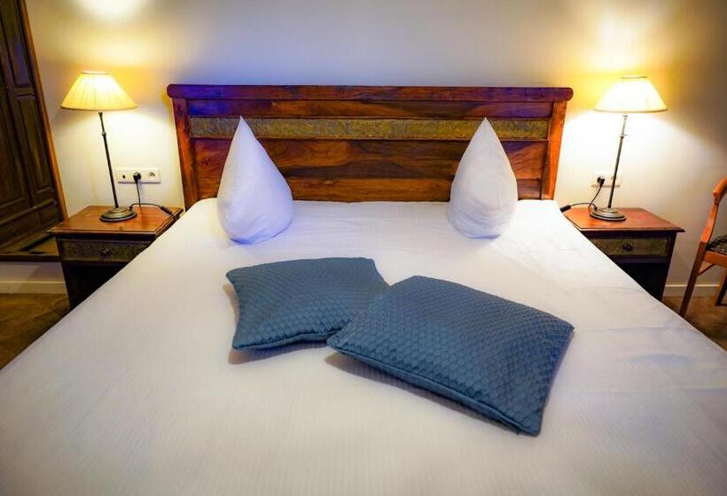 فندق Oranje City