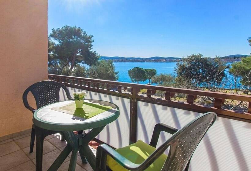 בית מלון כפרי Pansion Zlatna Ribica